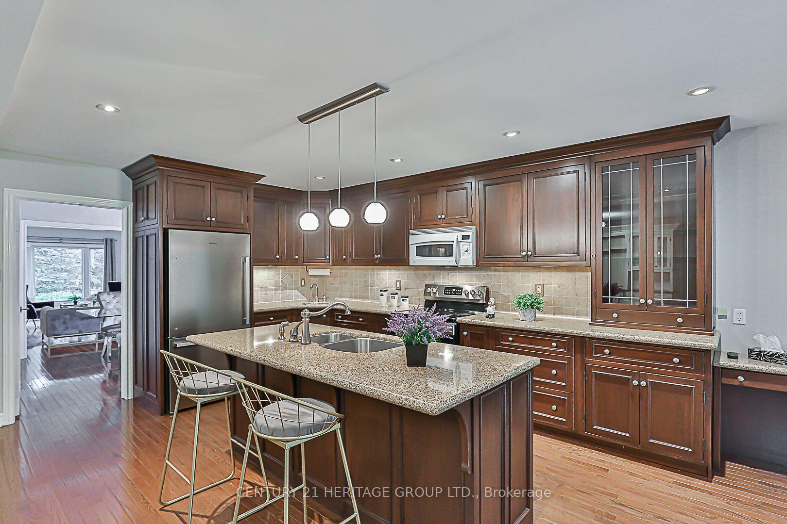 Photo 12 of 5 Haskell Crescent, Aurora, Aurora Highlands — HOMEH