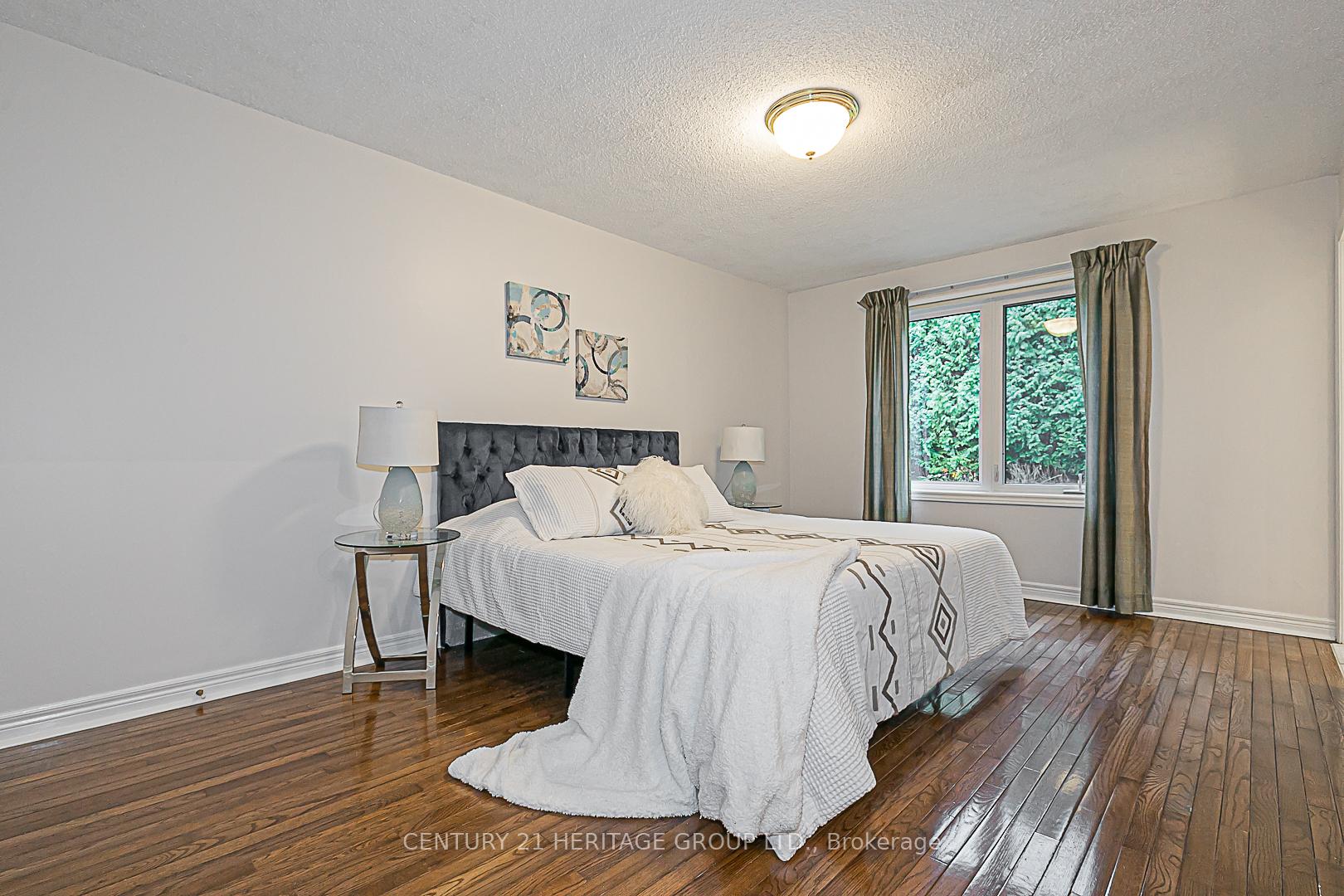 Photo 17 of 5 Haskell Crescent, Aurora, Aurora Highlands — HOMEH