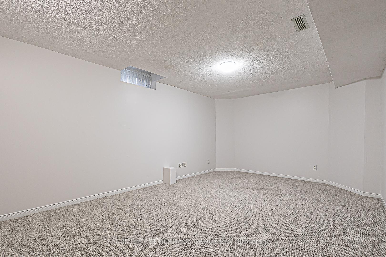 Photo 31 of 5 Haskell Crescent, Aurora, Aurora Highlands — HOMEH