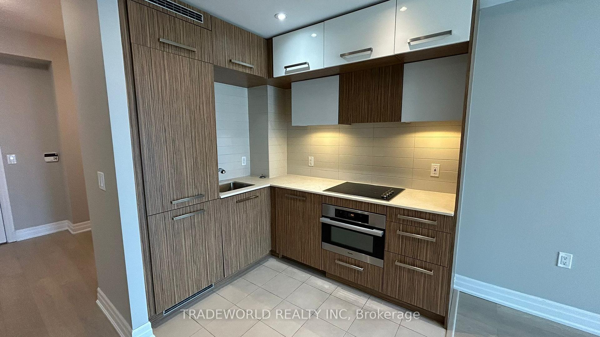 Photo 5 of Unit 2404, 8 The Esplanade, Toronto, Waterfront Communities — HOMEH