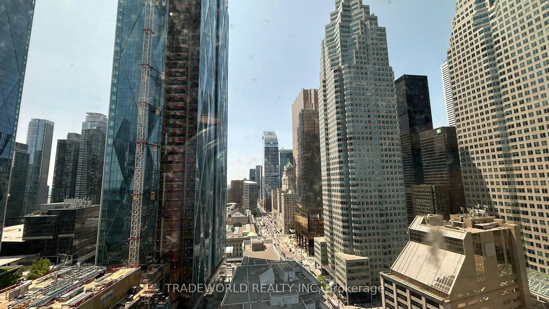 Photo 27 of Unit 2404, 8 The Esplanade, Toronto, Waterfront Communities — HOMEH