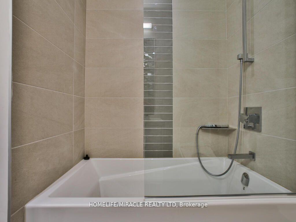 Photo 23 of Unit 402, 3 Southvale Drive, Toronto, Leaside — HOMEH