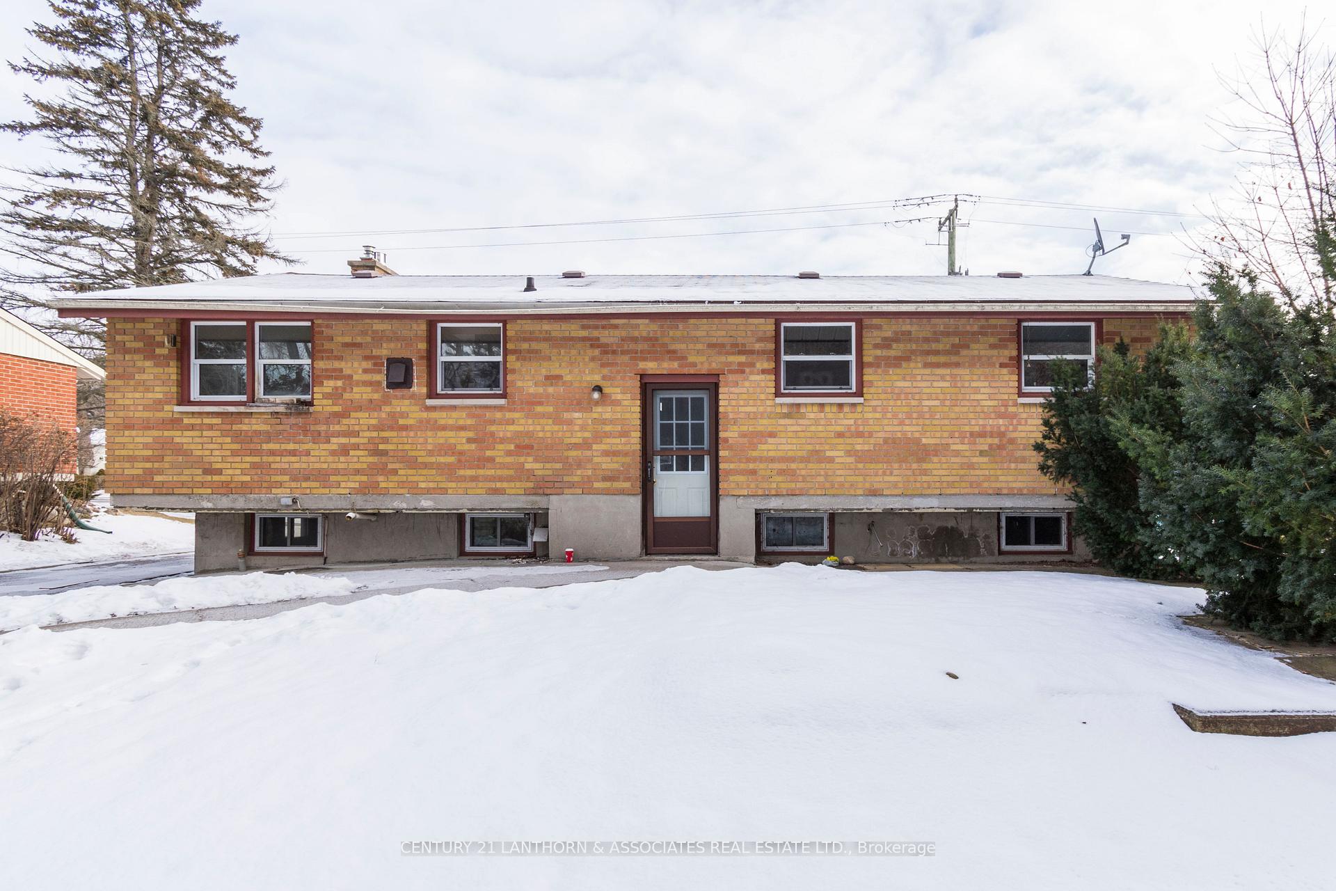 Photo 4 of 124 Ontario Street, Brighton — HOMEH
