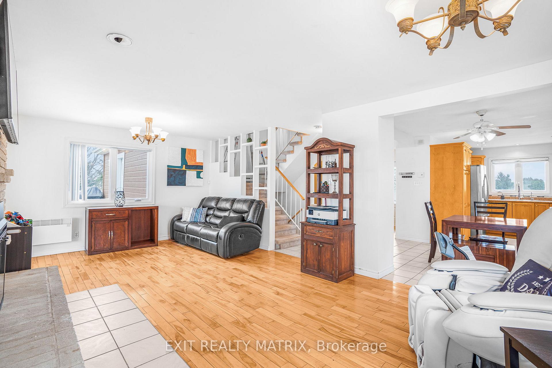 Photo 14 of 1552 Bay Road, Champlain, Champlain Twp — HOMEH