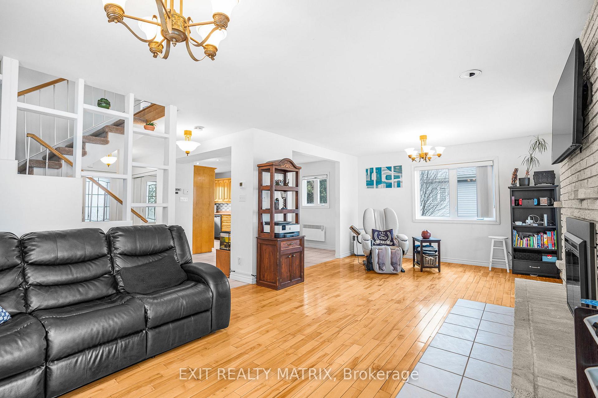 Photo 15 of 1552 Bay Road, Champlain, Champlain Twp — HOMEH