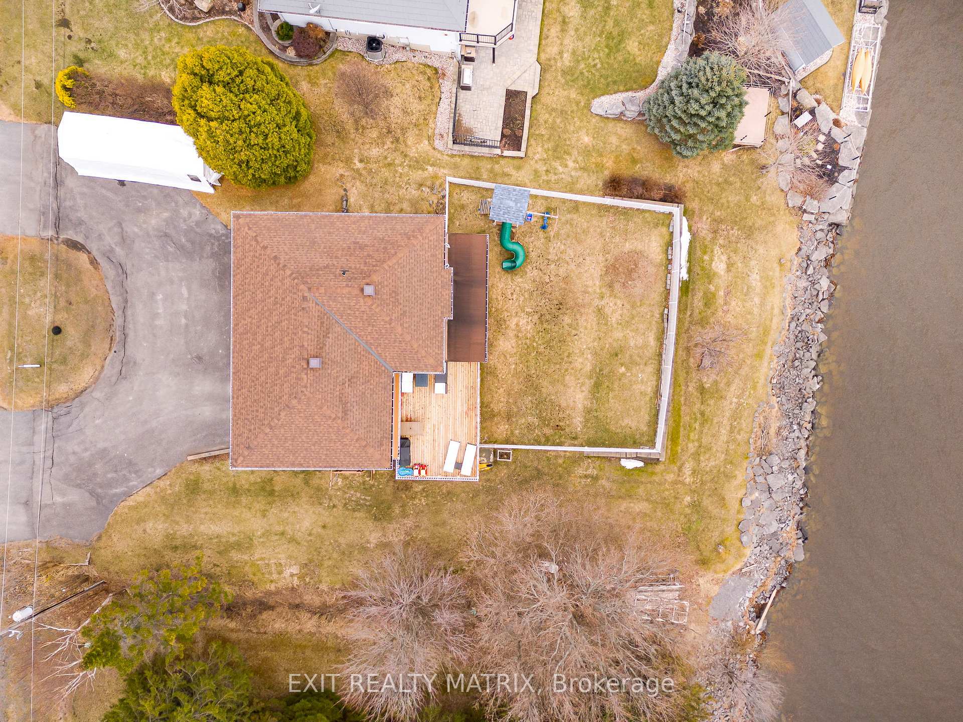 Photo 38 of 1552 Bay Road, Champlain, Champlain Twp — HOMEH