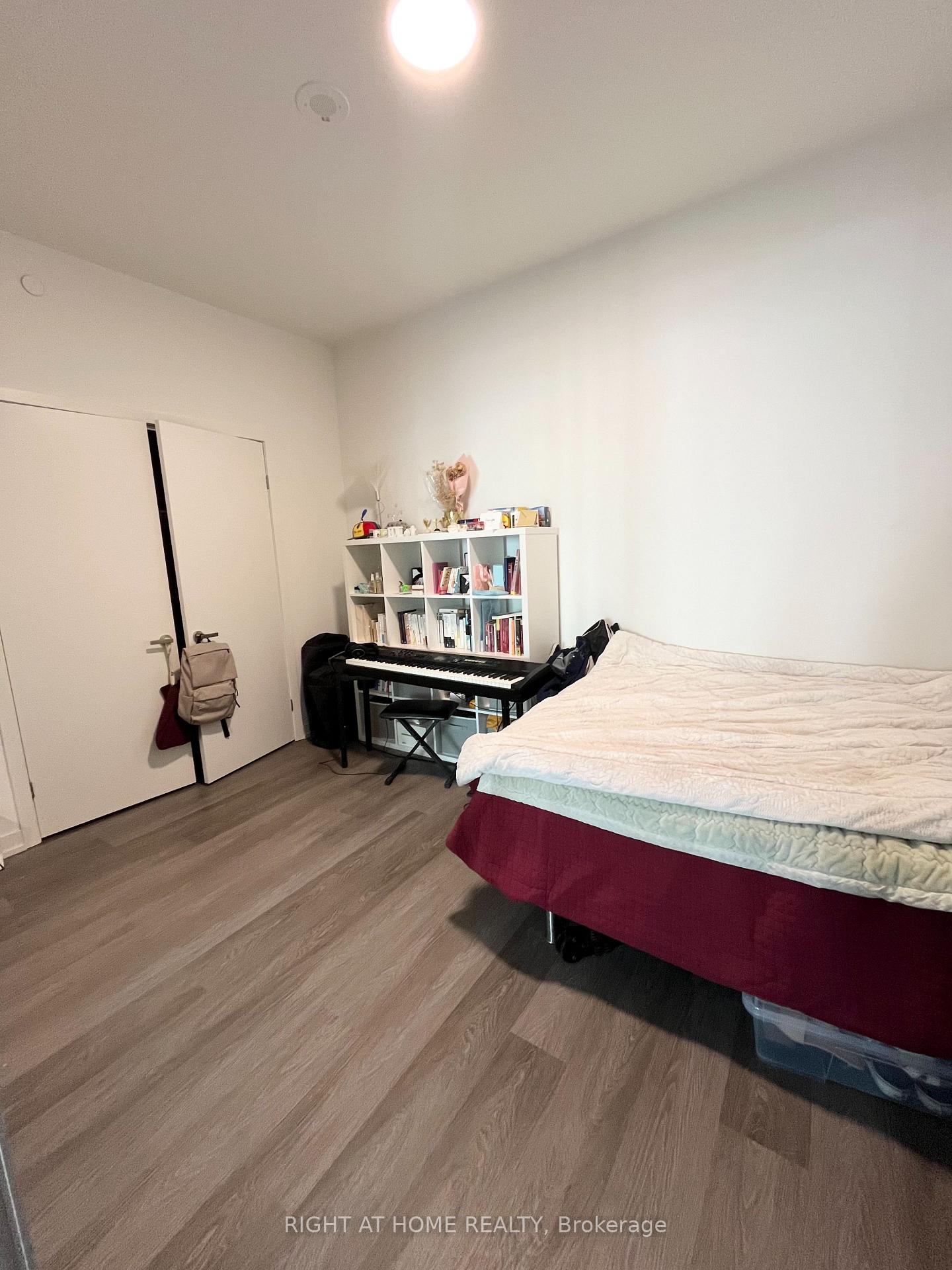 Photo 4 of Unit 6109, 55 Cooper Street, Toronto, Waterfront Communities — HOMEH