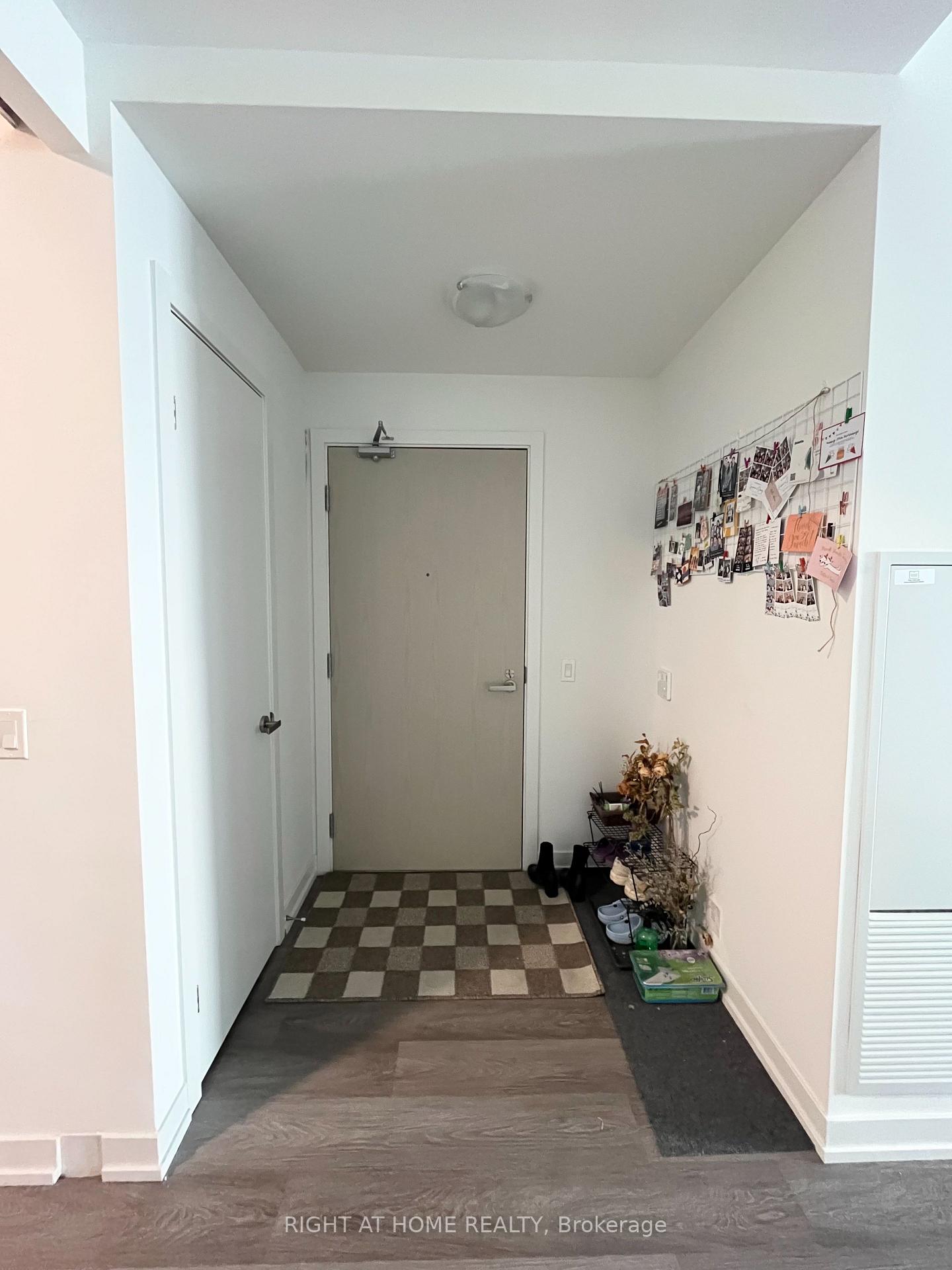 Photo 8 of Unit 6109, 55 Cooper Street, Toronto, Waterfront Communities — HOMEH