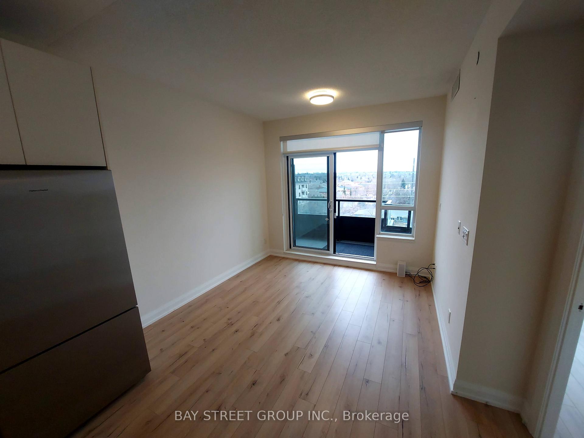 Photo 3 of Unit 712, 25 Water Walk Drive, Markham, Unionville — HOMEH