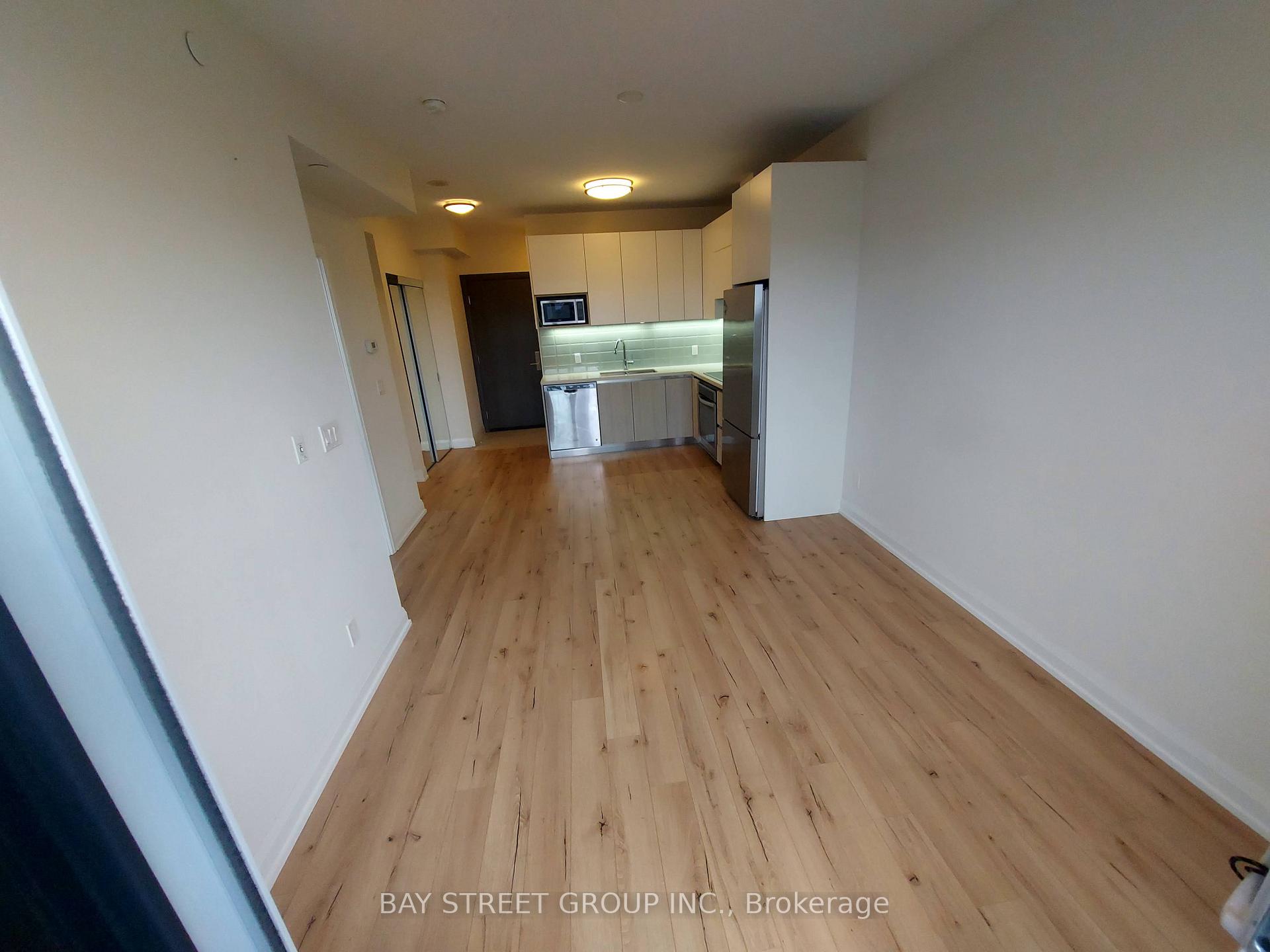 Photo 4 of Unit 712, 25 Water Walk Drive, Markham, Unionville — HOMEH