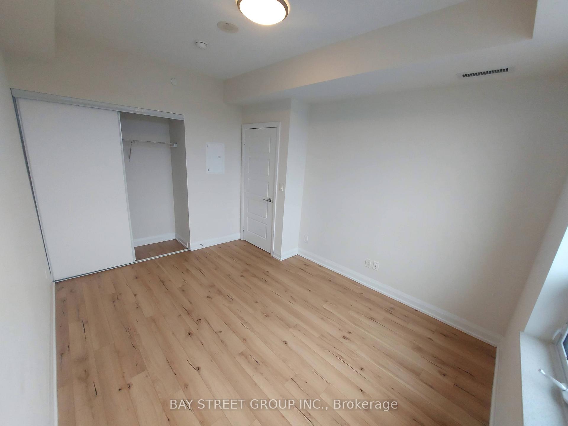 Photo 5 of Unit 712, 25 Water Walk Drive, Markham, Unionville — HOMEH