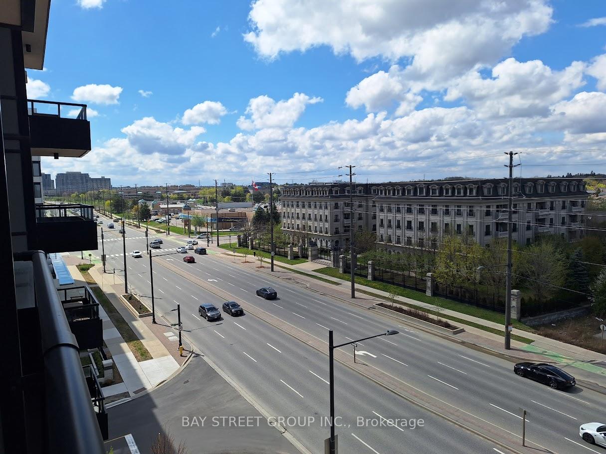 Photo 8 of Unit 712, 25 Water Walk Drive, Markham, Unionville — HOMEH