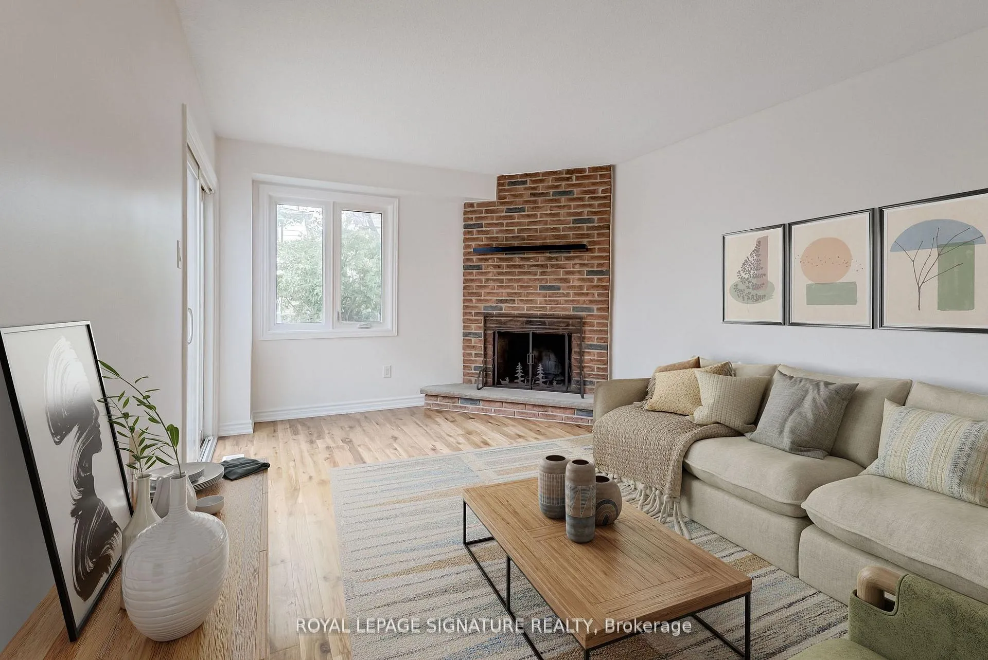 Photo 3 of 36 Denlow Drive, Brampton, Fletcher's West — HOMEH