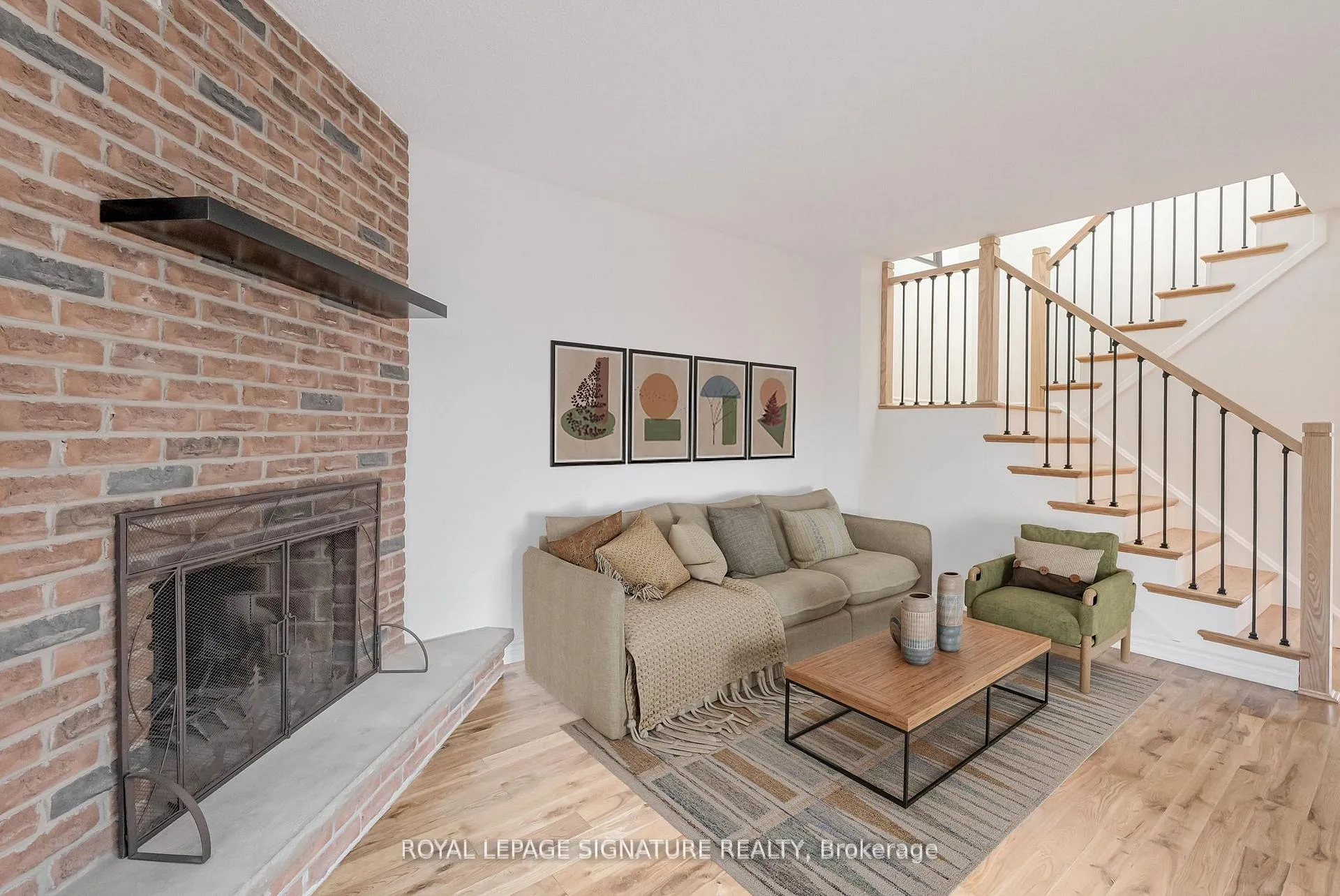 Photo 6 of 36 Denlow Drive, Brampton, Fletcher's West — HOMEH