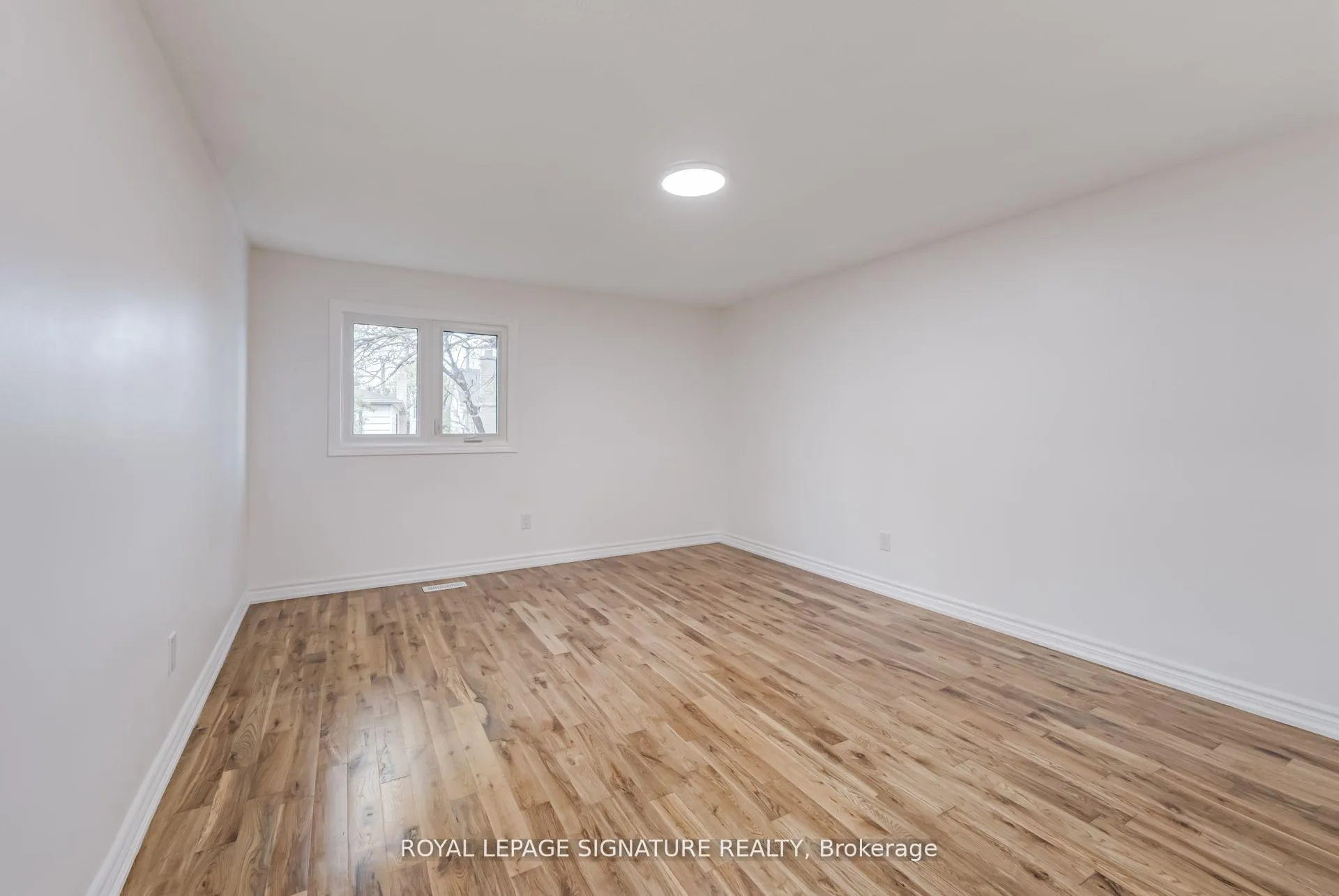 Photo 16 of 36 Denlow Drive, Brampton, Fletcher's West — HOMEH