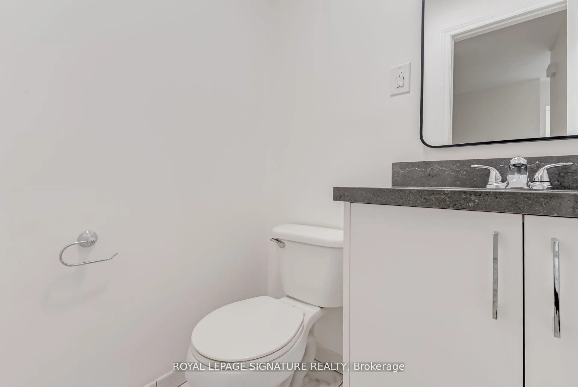Photo 17 of 36 Denlow Drive, Brampton, Fletcher's West — HOMEH
