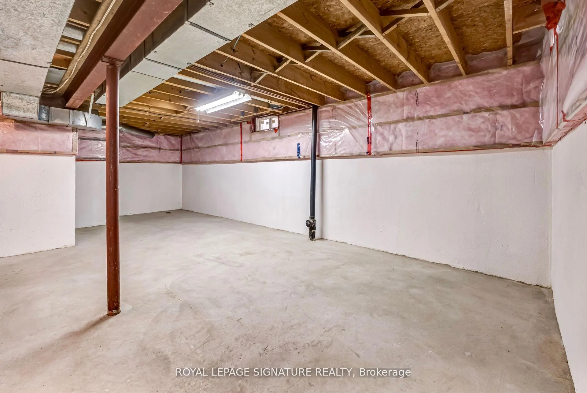 Photo 24 of 36 Denlow Drive, Brampton, Fletcher's West — HOMEH