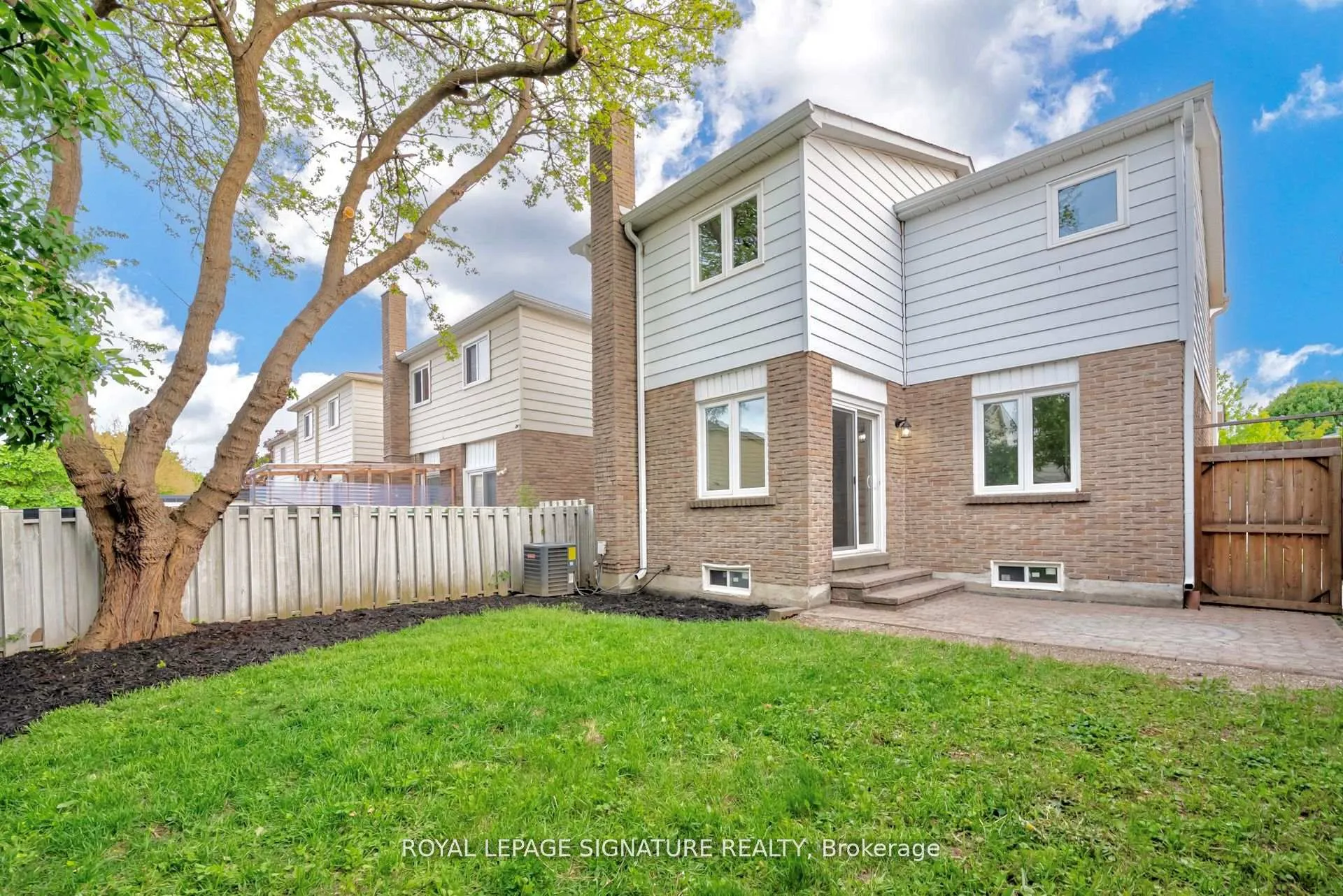 Photo 26 of 36 Denlow Drive, Brampton, Fletcher's West — HOMEH