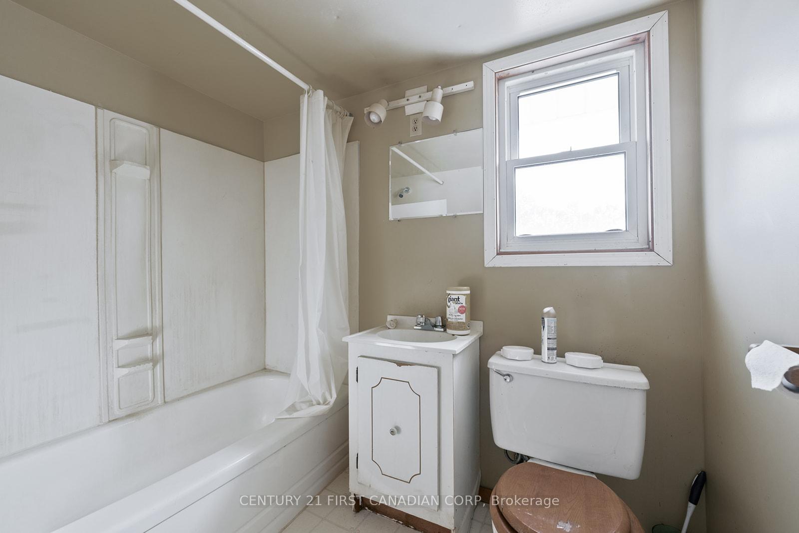 Photo 17 of 12476 O'neill Line, Chatham-Kent, Ridgetown — HOMEH