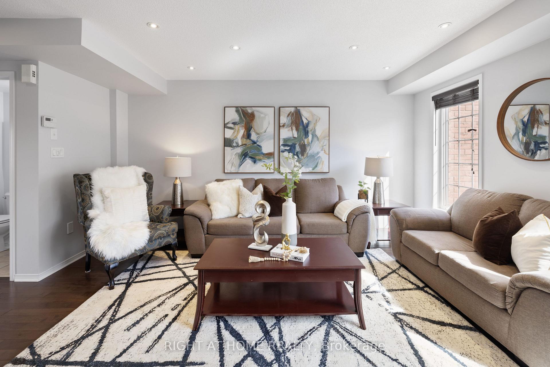 Photo 5 of 549 Rossland Road E, Ajax, Central East — HOMEH