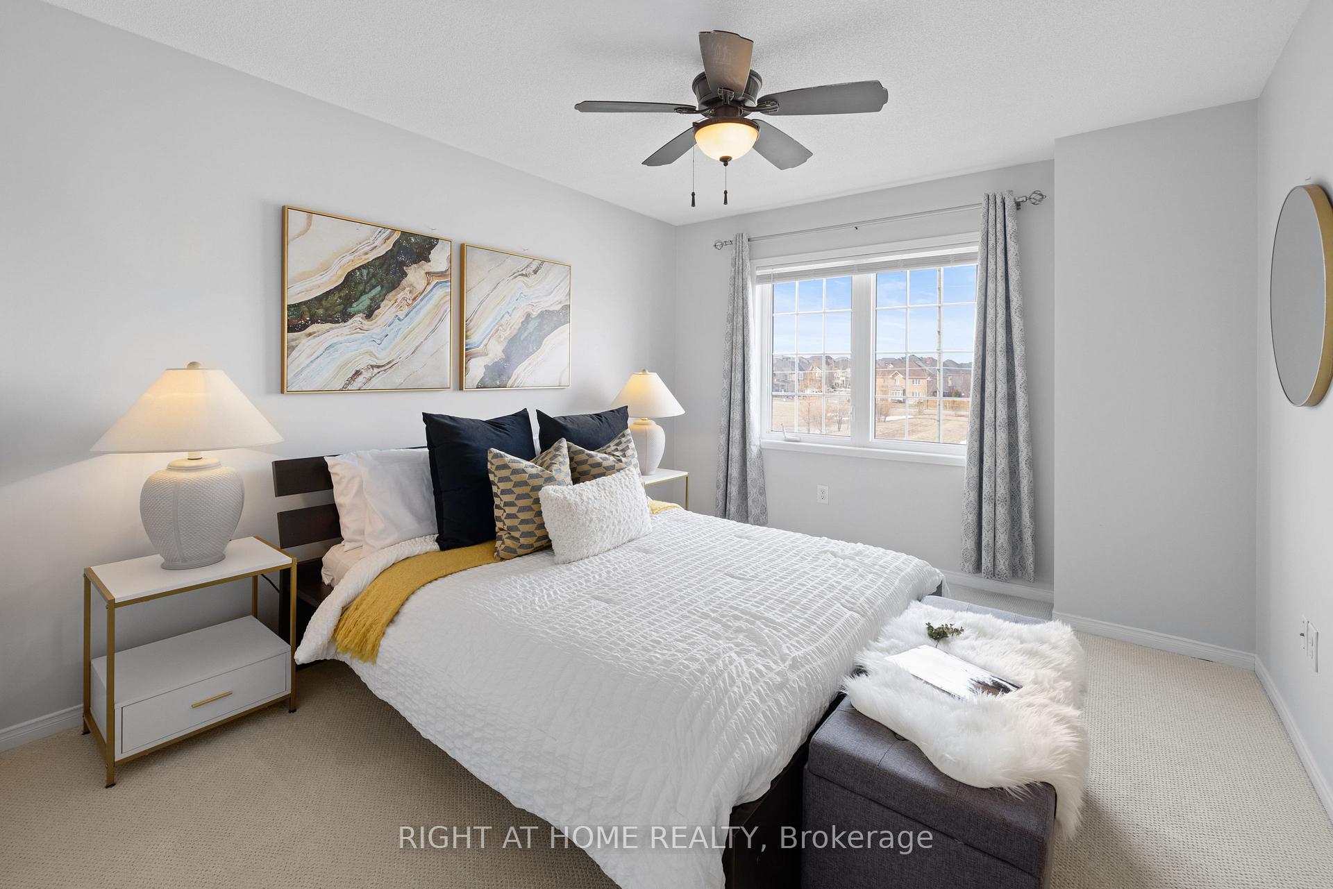 Photo 14 of 549 Rossland Road E, Ajax, Central East — HOMEH