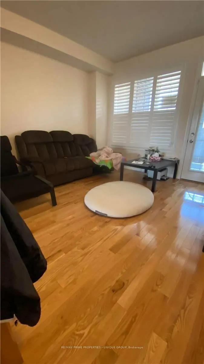 Photo 2 of 9503 Kennedy Road, Markham, Berczy — HOMEH