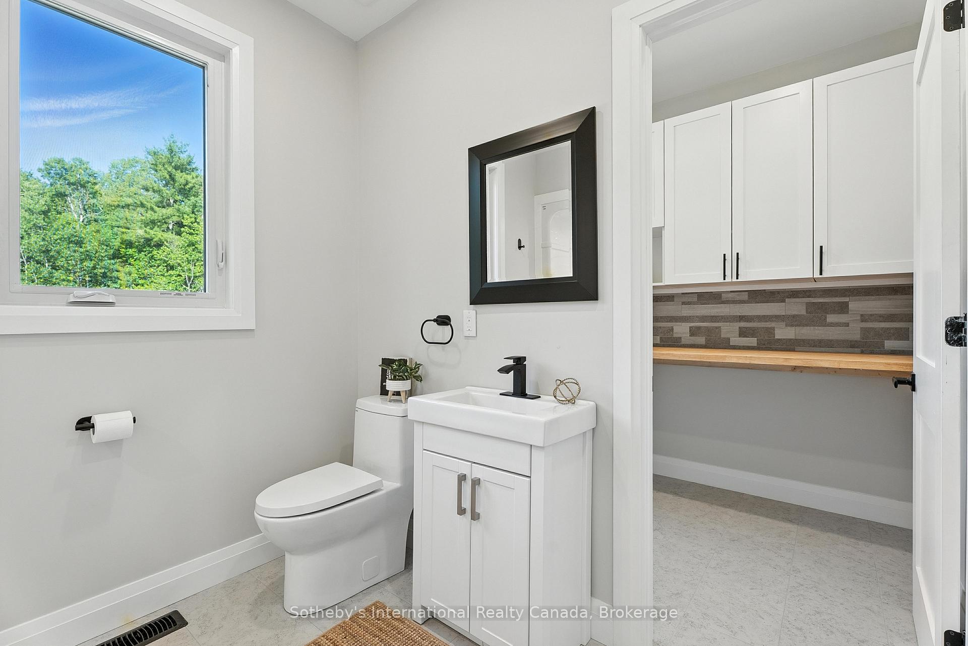 Photo 33 of 1064 Laidlaw Avenue, Gravenhurst, Morrison — HOMEH