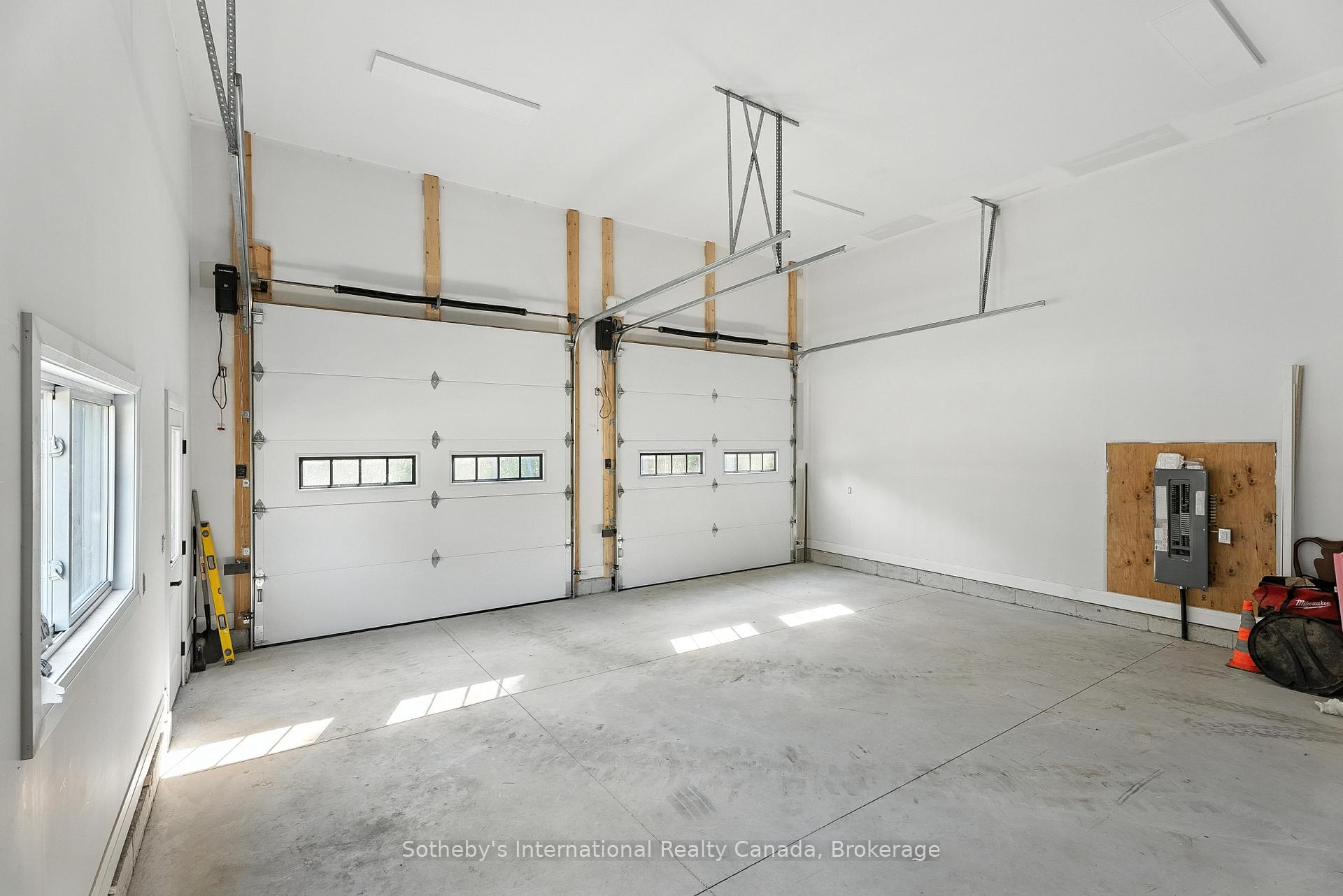 Photo 36 of 1064 Laidlaw Avenue, Gravenhurst, Morrison — HOMEH