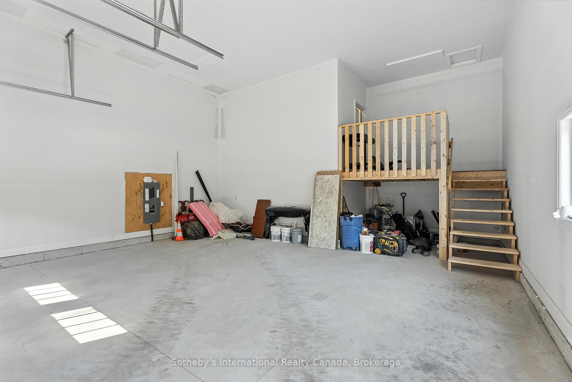 Photo 37 of 1064 Laidlaw Avenue, Gravenhurst, Morrison — HOMEH