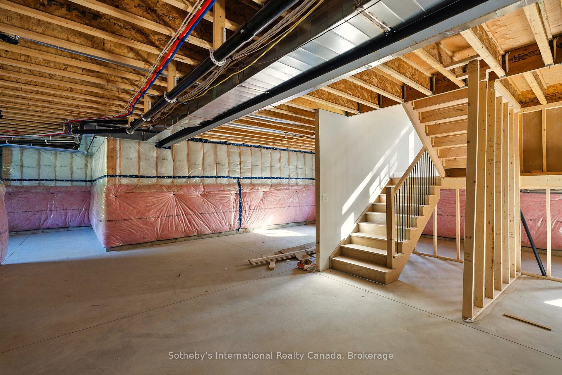 Photo 39 of 1064 Laidlaw Avenue, Gravenhurst, Morrison — HOMEH