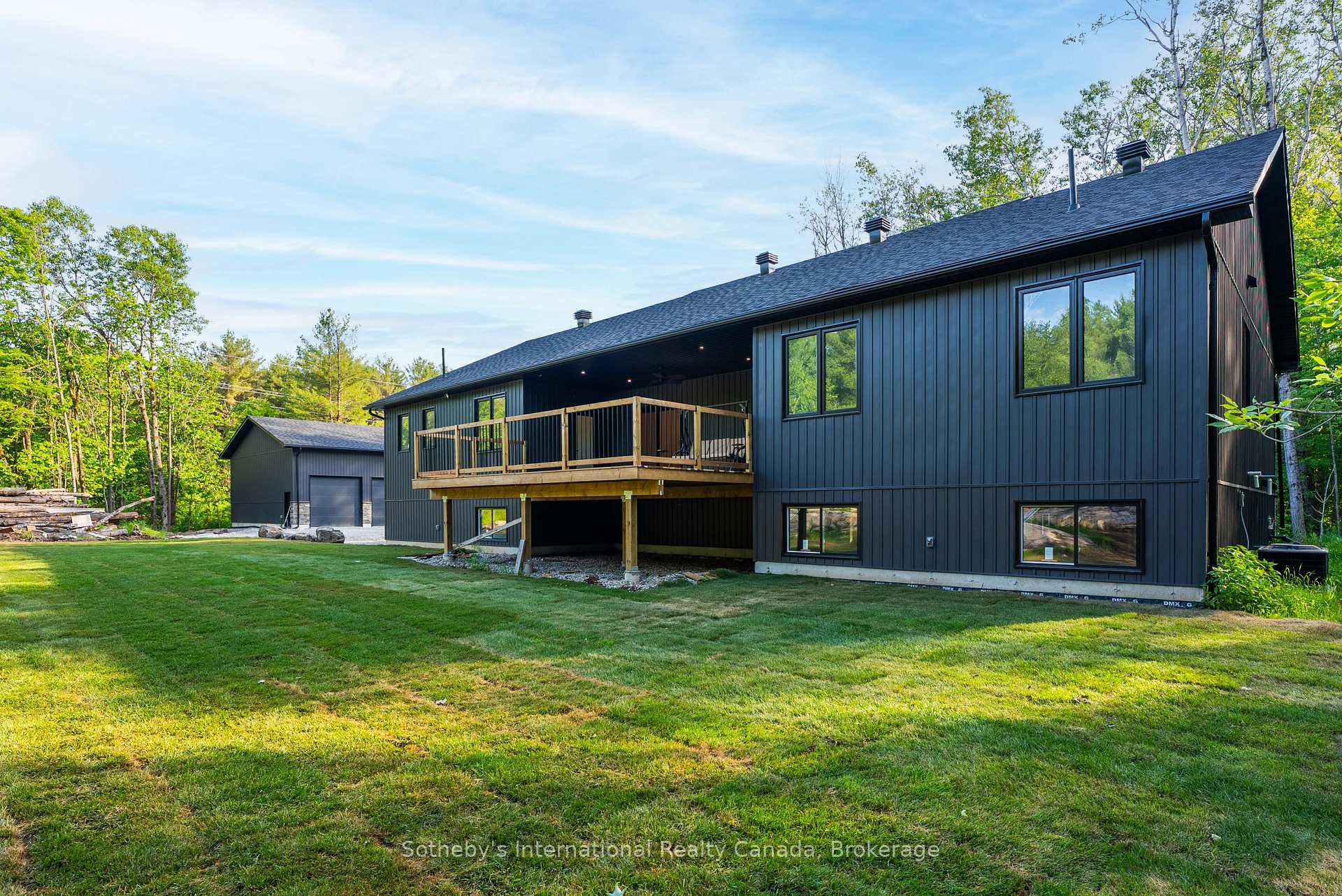 Photo 48 of 1064 Laidlaw Avenue, Gravenhurst, Morrison — HOMEH