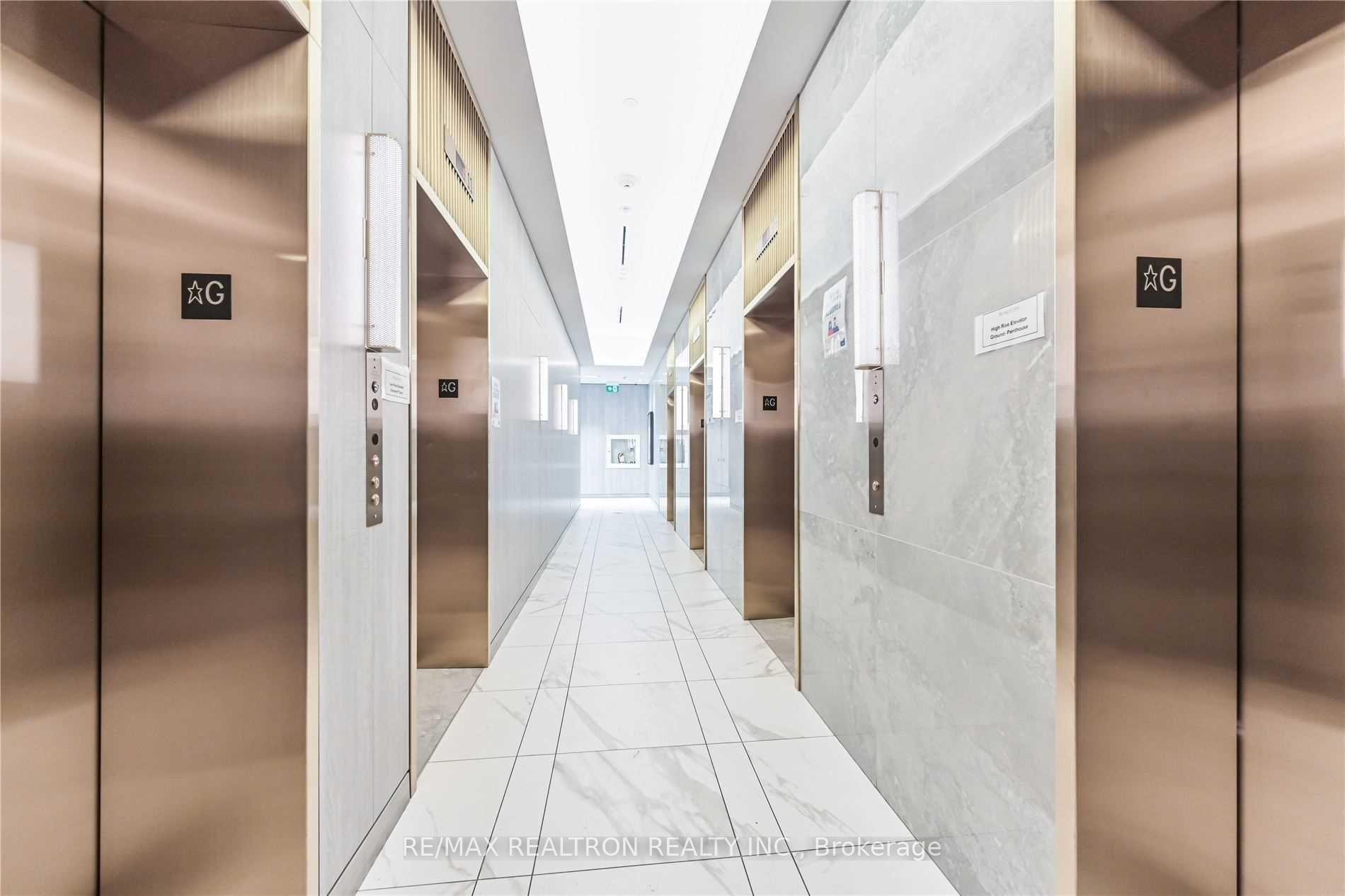 Photo 2 of Unit 4110, 5 Buttermill Avenue, Vaughan, Vaughan Corporate Centre — HOMEH