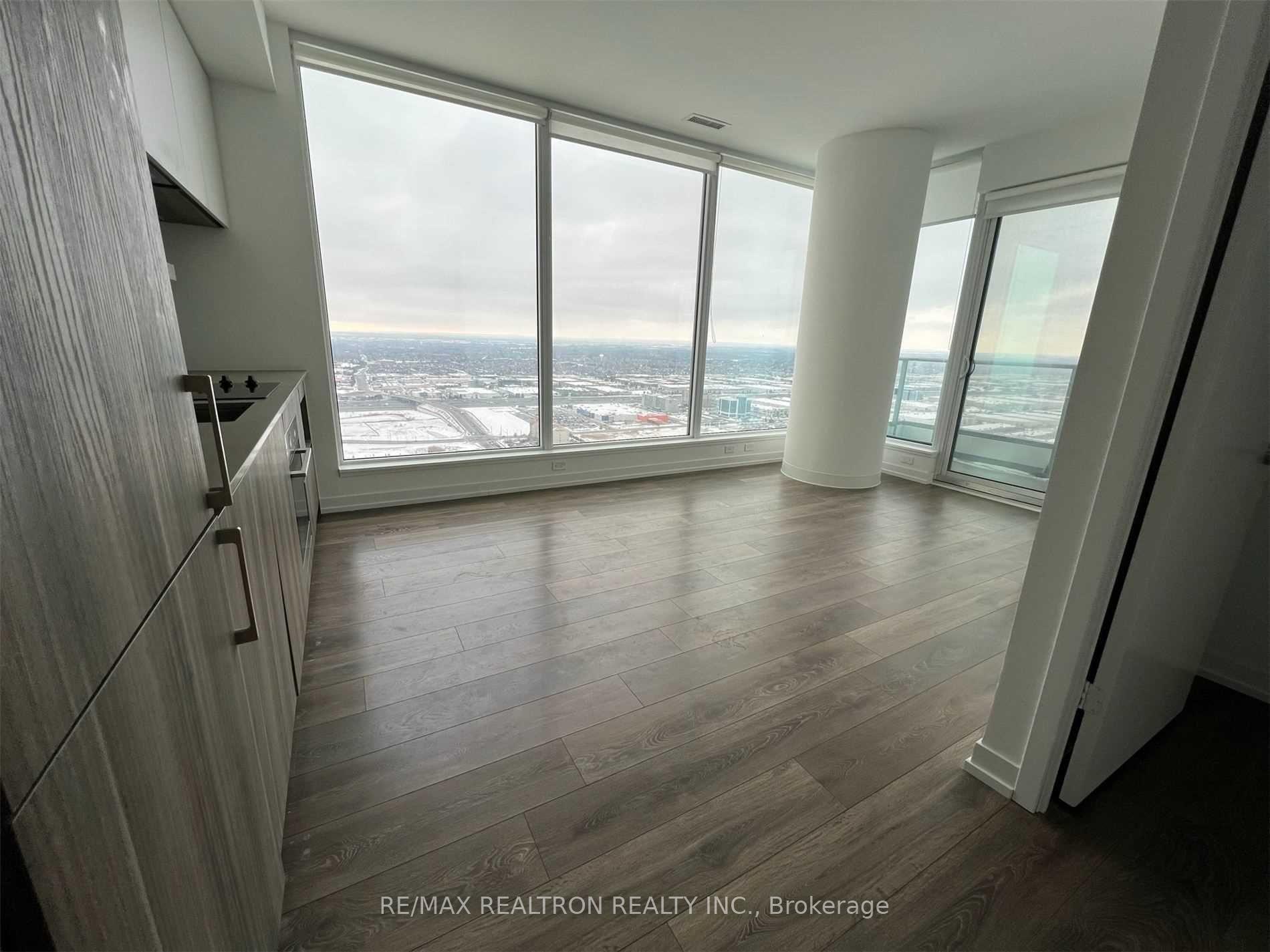 Photo 7 of Unit 4110, 5 Buttermill Avenue, Vaughan, Vaughan Corporate Centre — HOMEH