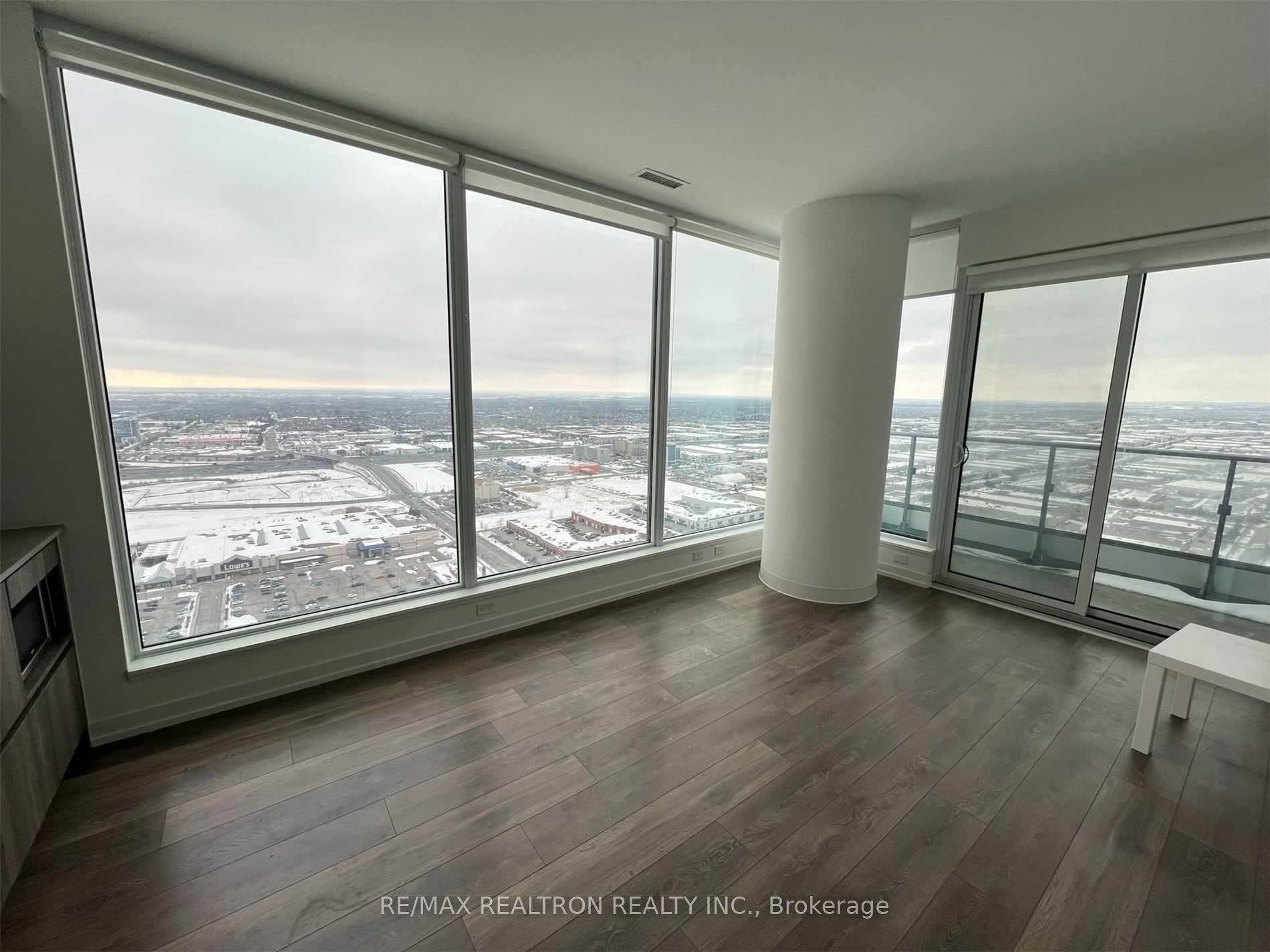 Photo 10 of Unit 4110, 5 Buttermill Avenue, Vaughan, Vaughan Corporate Centre — HOMEH