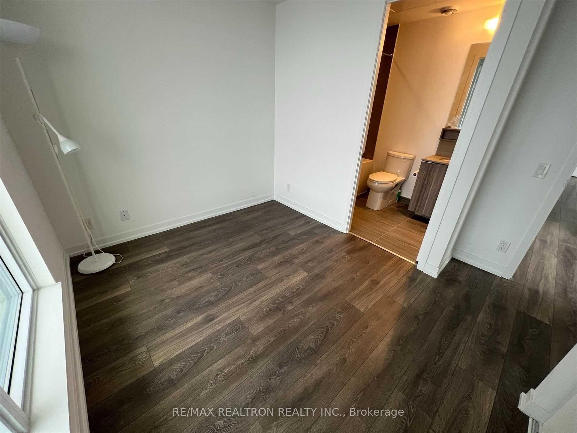 Photo 12 of Unit 4110, 5 Buttermill Avenue, Vaughan, Vaughan Corporate Centre — HOMEH