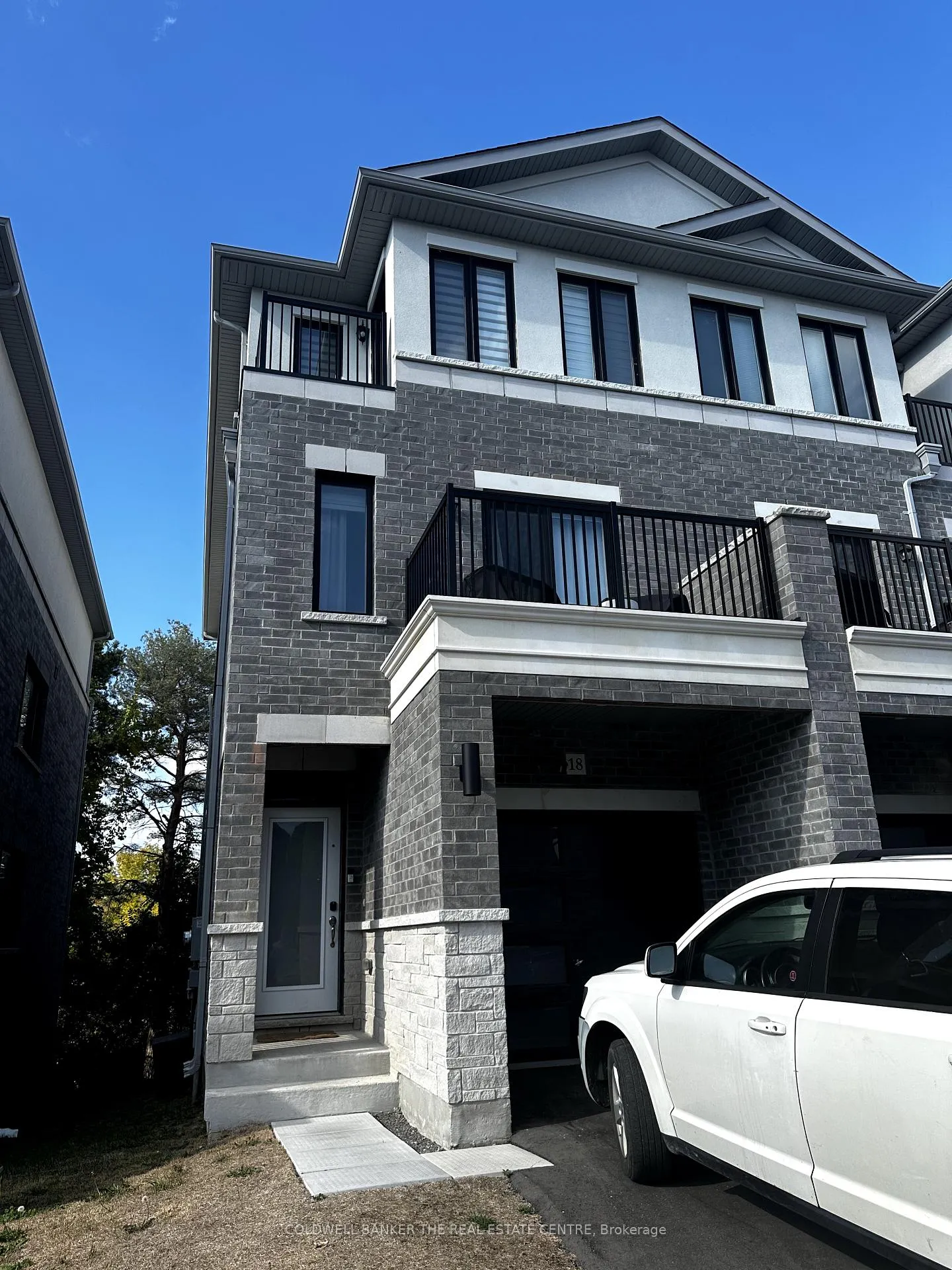 Front of 18 Gerry Henry Lane