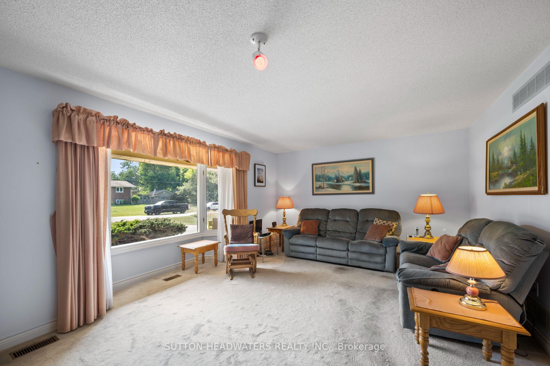 Photo 5 of 25 Caledon Street, Caledon, Rural Caledon — HOMEH