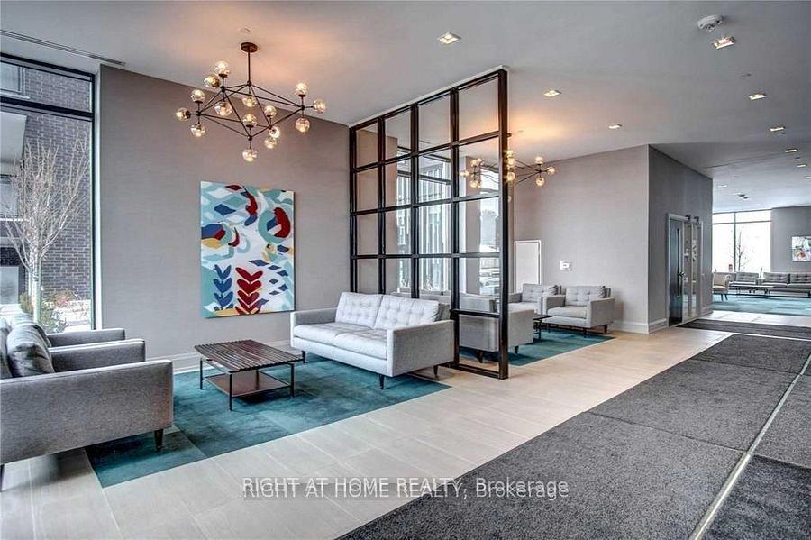 Photo 13 of Unit 249, 555 William Graham Drive, Aurora, Rural Aurora — HOMEH
