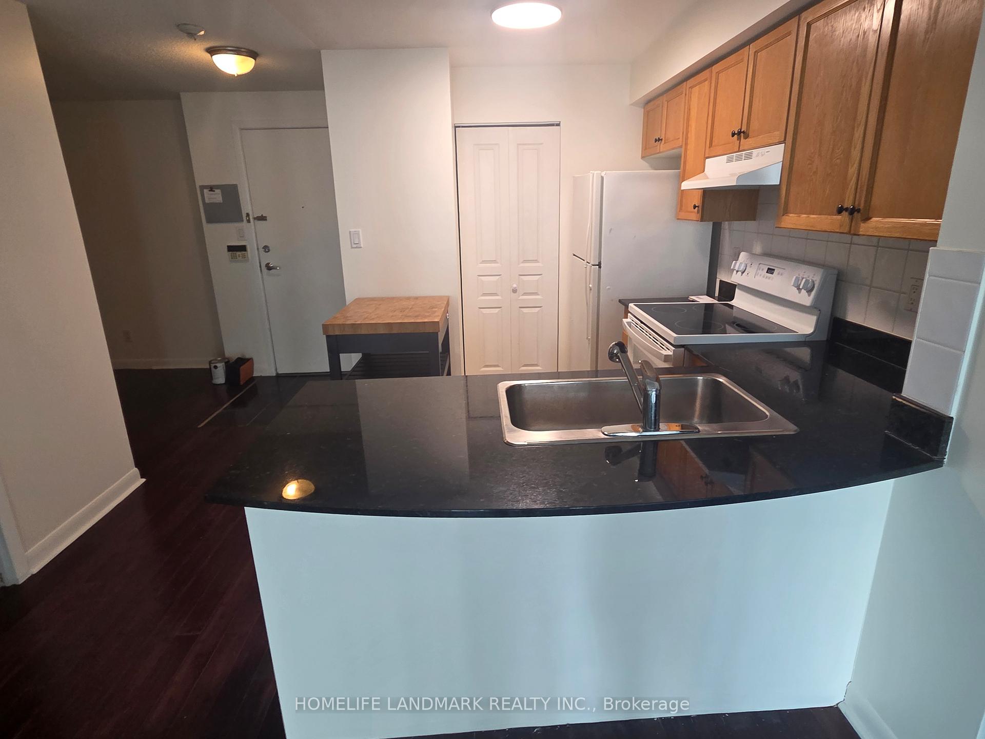 Photo 7 of Unit 911, 323 Richmond Street E, Toronto, Moss Park — HOMEH