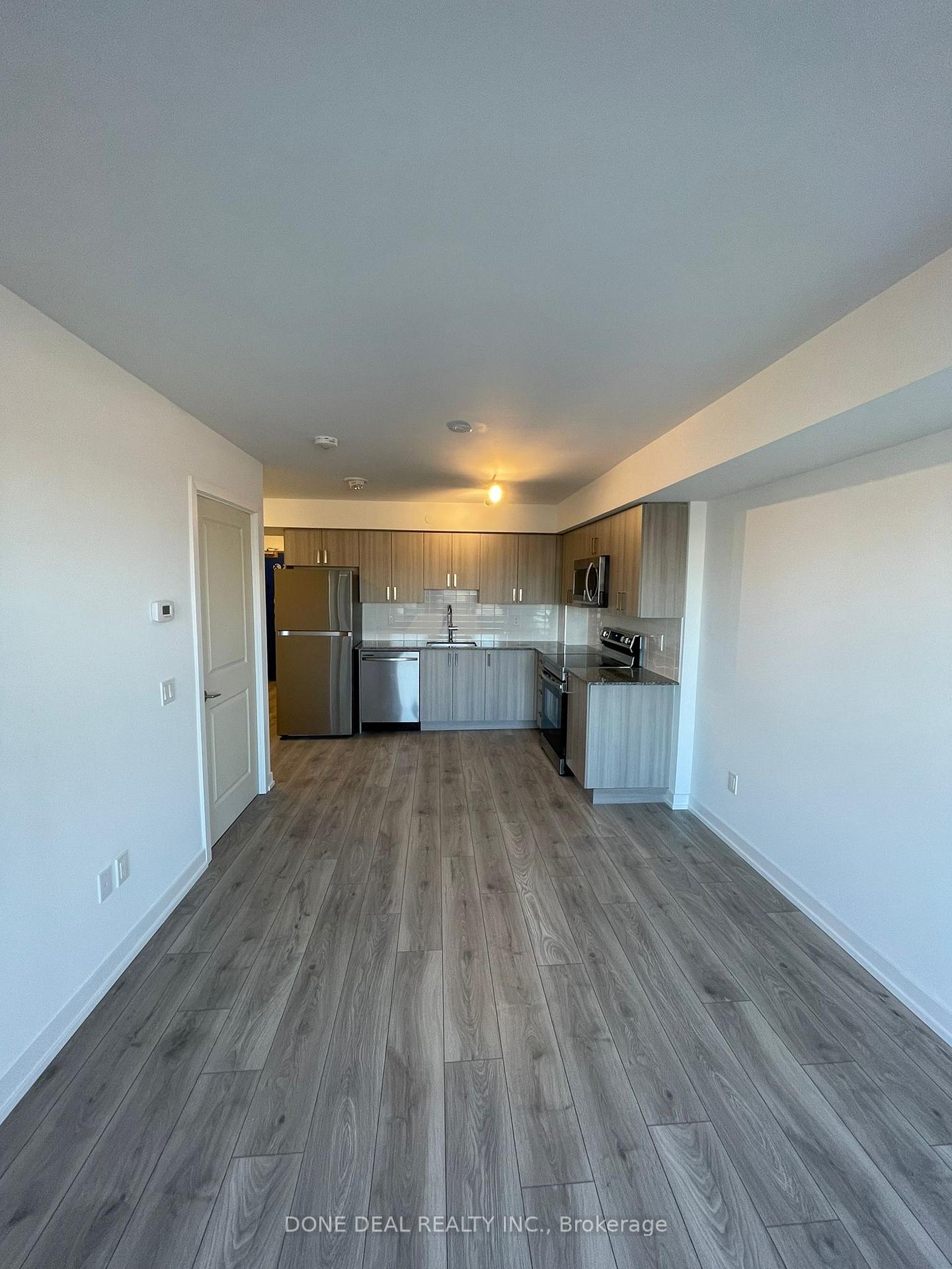 Photo 4 of Unit Unit313, 1455 Celebration Drive, Pickering, Bay Ridges — HOMEH