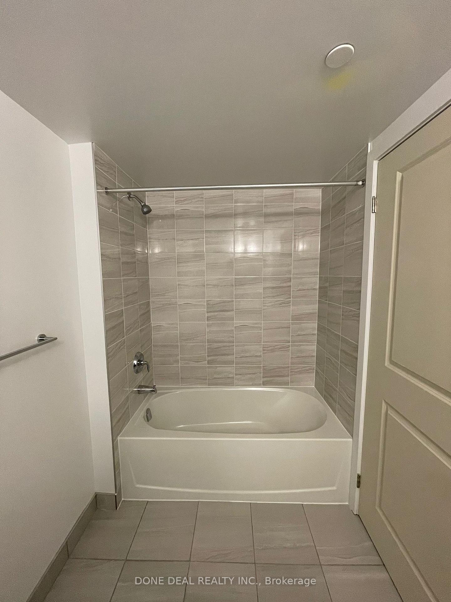 Photo 15 of Unit Unit313, 1455 Celebration Drive, Pickering, Bay Ridges — HOMEH