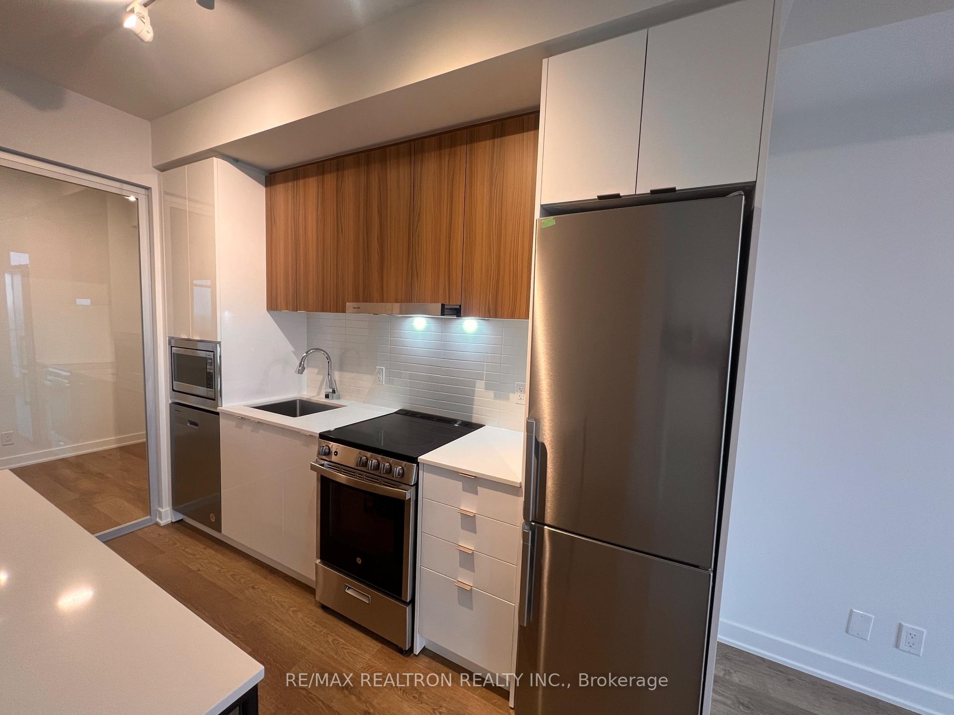 Photo 24 of Unit A-2108, 30 Upper Mall Way, Vaughan, Brownridge — HOMEH