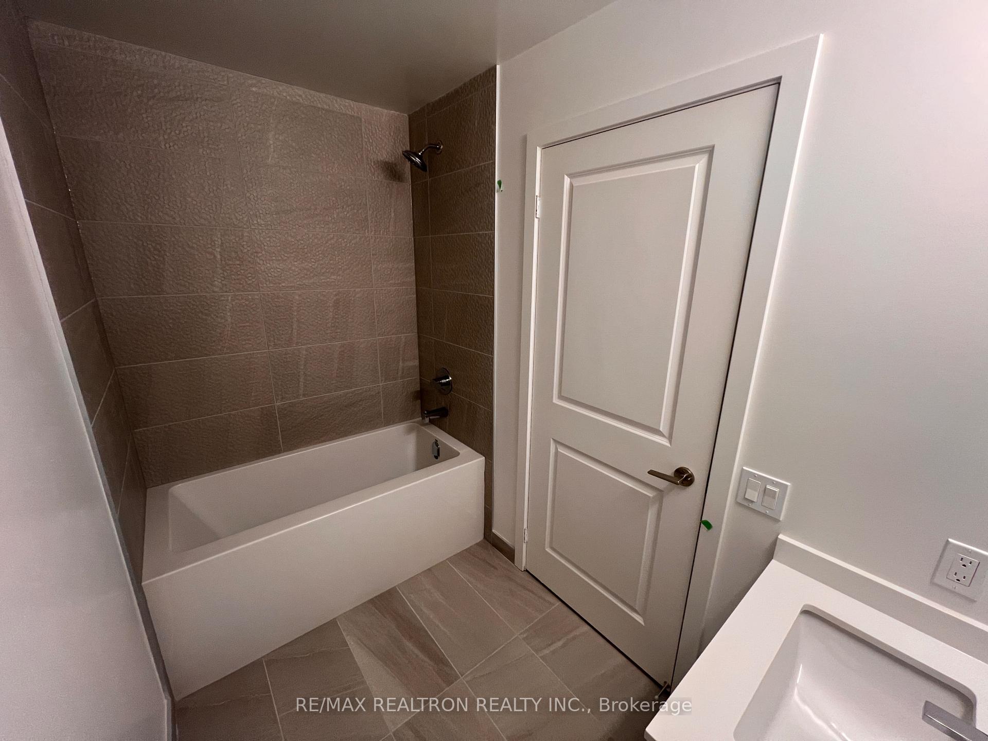 Photo 40 of Unit A-2108, 30 Upper Mall Way, Vaughan, Brownridge — HOMEH