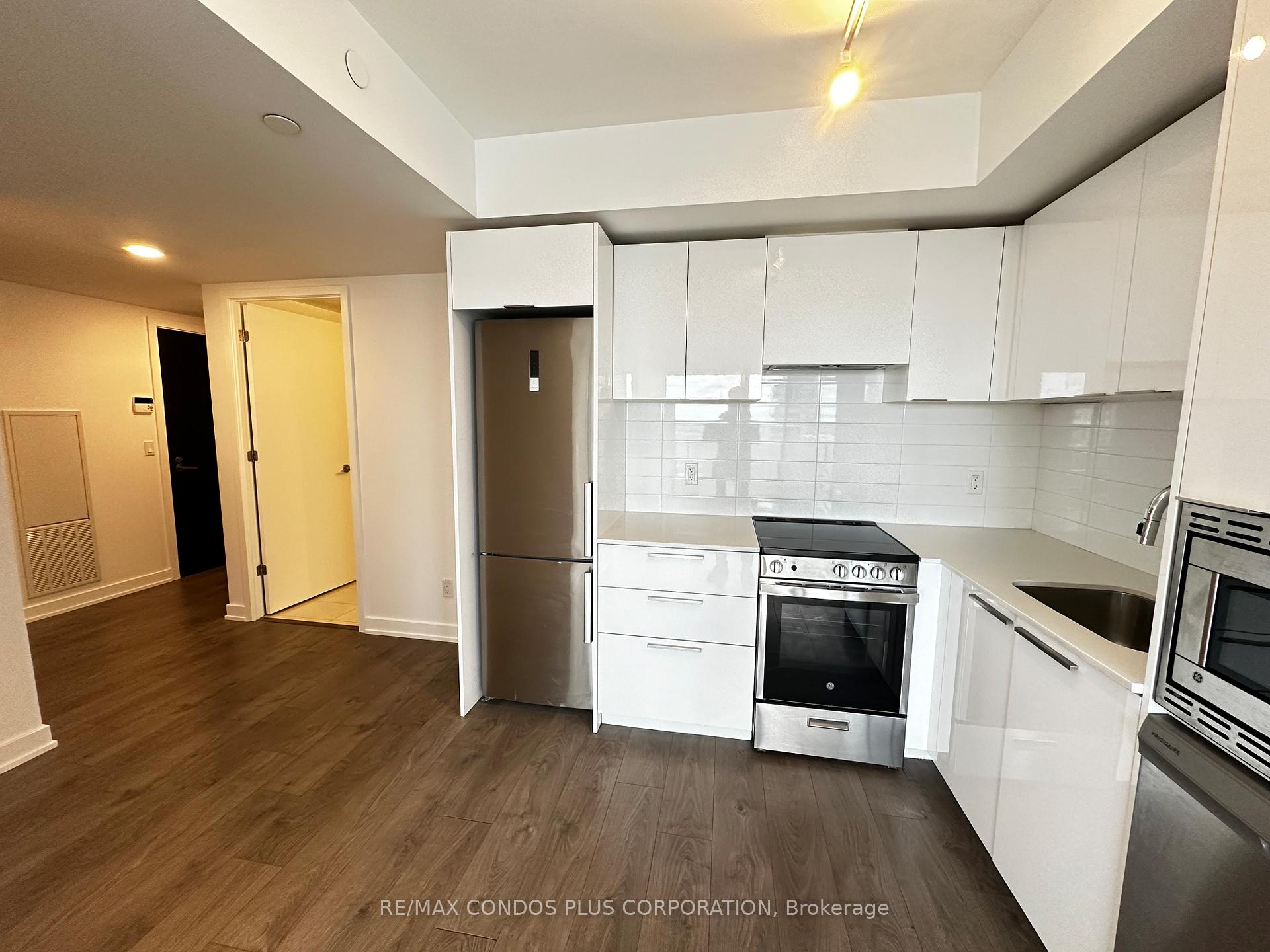 Photo 2 of Unit 3012, 501 Yonge Street, Toronto, Church-Yonge Corridor — HOMEH