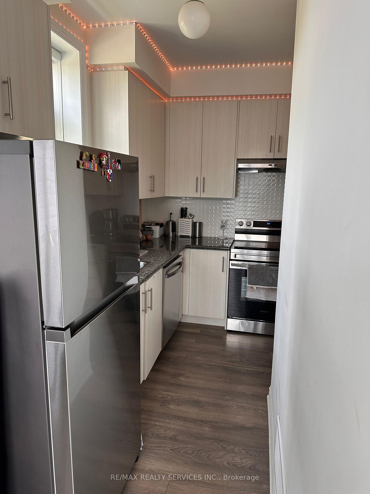 Photo 6 of Unit 409, 70 Halliford Place, Brampton, Goreway Drive Corridor — HOMEH