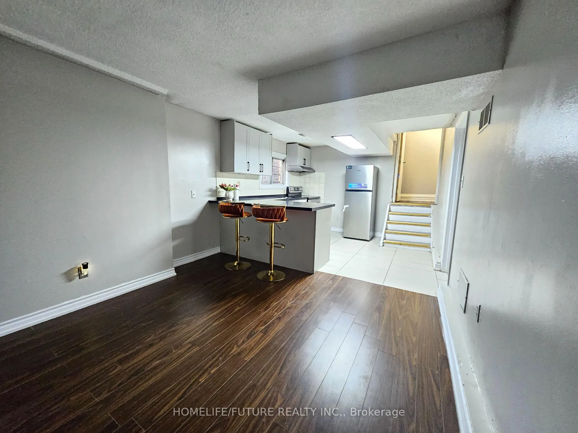 Photo 6 of Unit Bsmt, 143 Murray Street, Brampton, Bram West — HOMEH