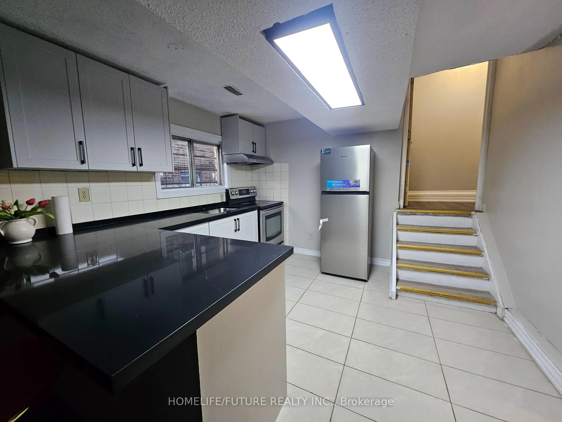 Photo 7 of Unit Bsmt, 143 Murray Street, Brampton, Bram West — HOMEH