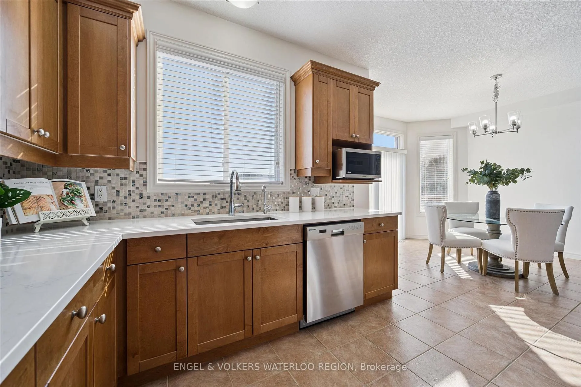 Photo 18 of 706 Springwater Place, Waterloo — HOMEH