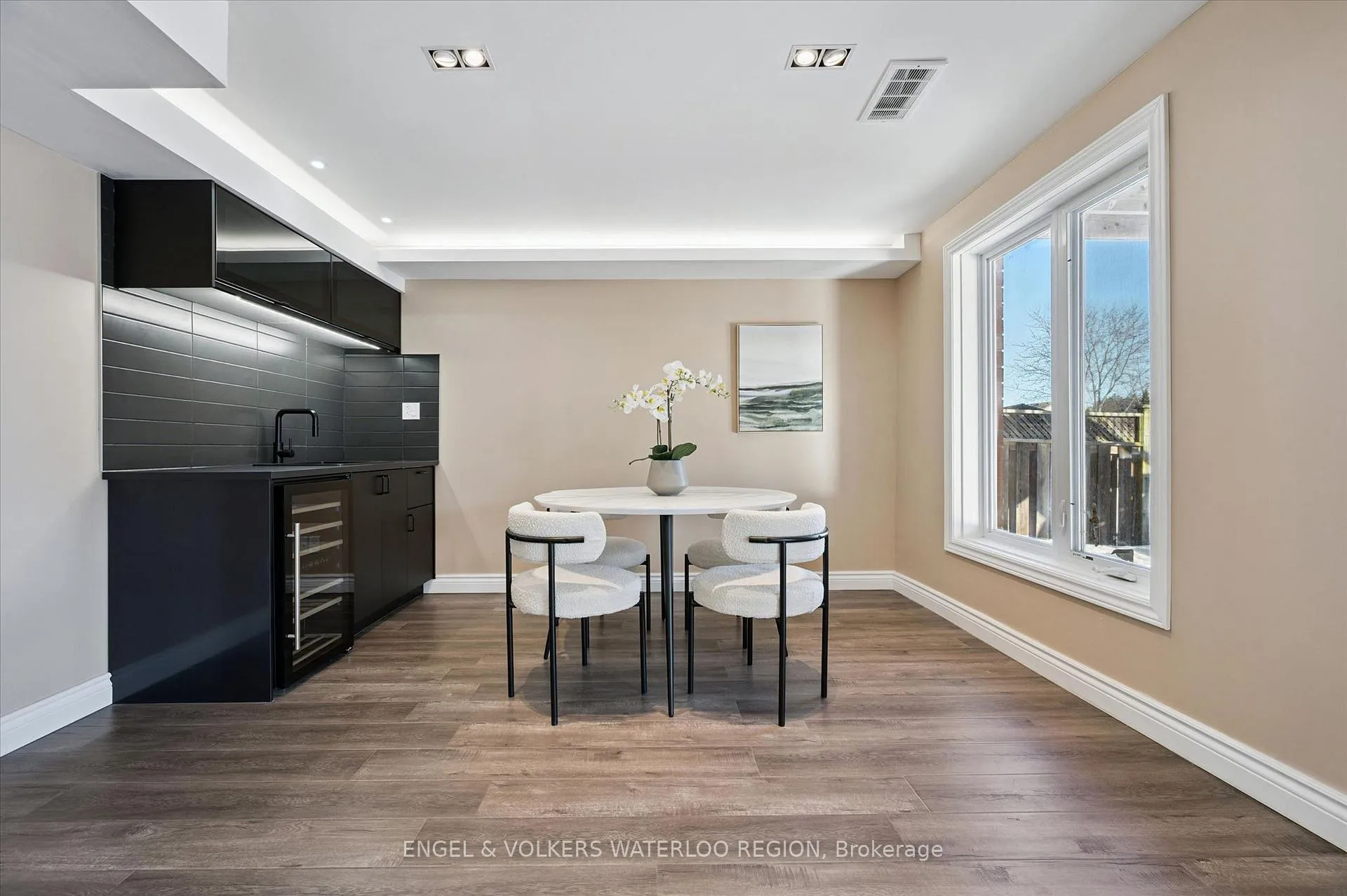 Photo 37 of 706 Springwater Place, Waterloo — HOMEH