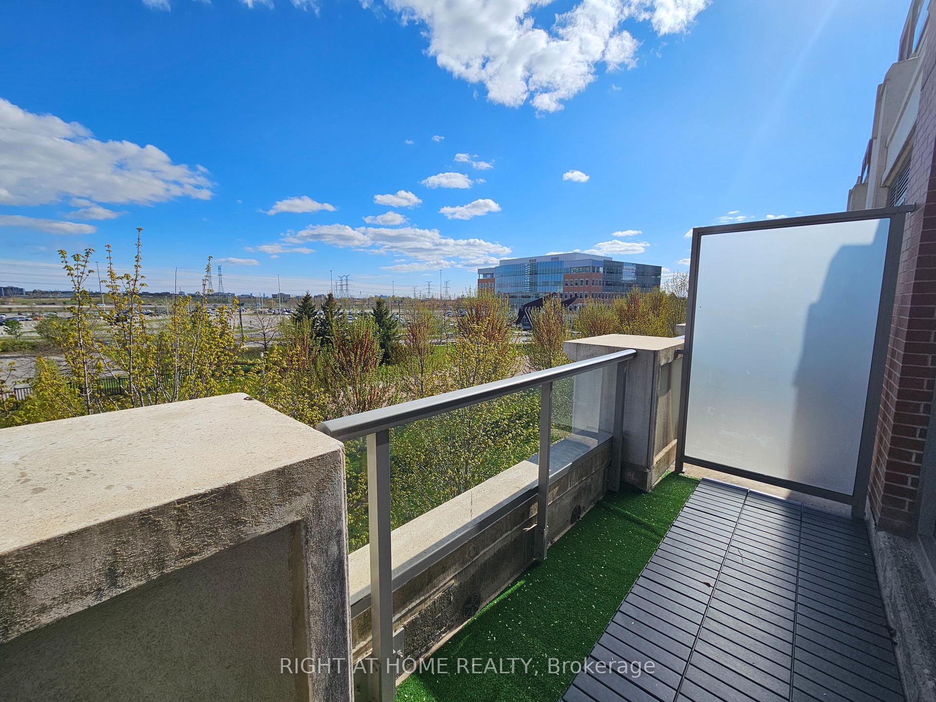 Photo 11 of Unit 306, 39 Upper Duke Crescent, Markham, Unionville — HOMEH
